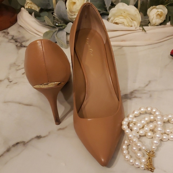 Calvin Klein Collection Tan Women's Heels - Picture 3 of 12